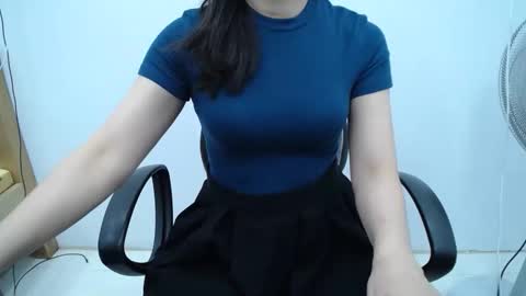 Snapshot of julie9x chatting on 25, 5, 2026 julie9x online show from 25, 5, 2026