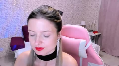 Snapshot of julie_flores chatting on 7, 12, 2024 Julie online show from 7, 12, 2024