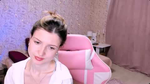 Snapshot of julie_flores chatting on 23, 2, 2025 Julie online show from 23, 2, 2025