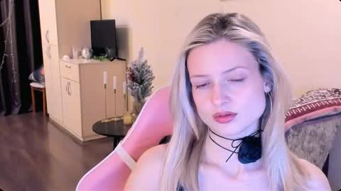 Julie online show from 16, 11, 2025