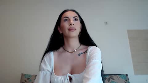 Snapshot of julie_queenxx chatting on 11, 2, 2026 julie_queenxx online show from 11, 2, 2026