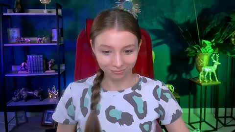 Snapshot of juliedaniel chatting on 27, 5, 2026 juliedaniel online show from 27, 5, 2026