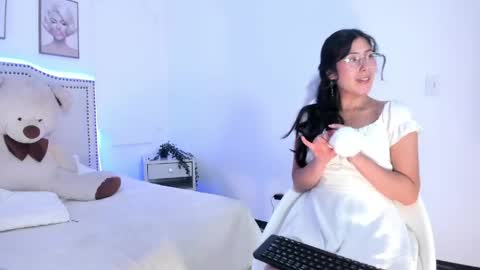 Snapshot of juliee_ross chatting on 30, 4, 2026 juliee_ross online show from 30, 4, 2026