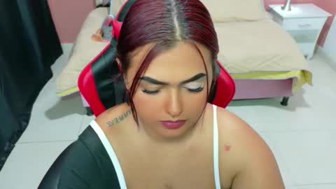 Snapshot of julieeta_castillo chatting on 7, 5, 2026 julieta online show from 7, 5, 2026