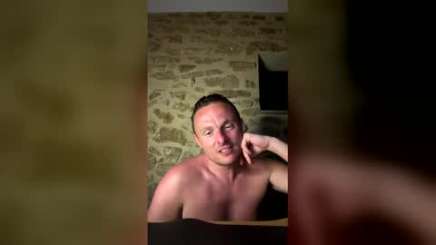 juliengdm13 online show from 25, 5, 2026