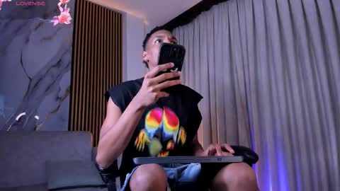 Julien online show from 12, 3, 2026