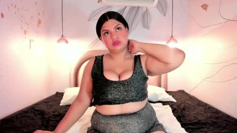Snapshot of juliet_miller chatting on 25, 5, 2026 Juliet online show from 25, 5, 2026