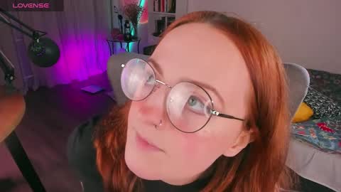 Snapshot of juliet_schoolgirl chatting on 10, 3, 2025 Juliet online show from 10, 3, 2025