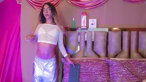 Snapshot of julieta_deluxe chatting on 23, 2, 2026 Julieta online show from 23, 2, 2026