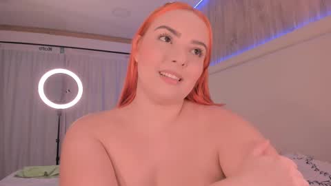 Snapshot of julietavargas chatting on 6, 3, 2025 Julieta Vargas online show from 6, 3, 2025