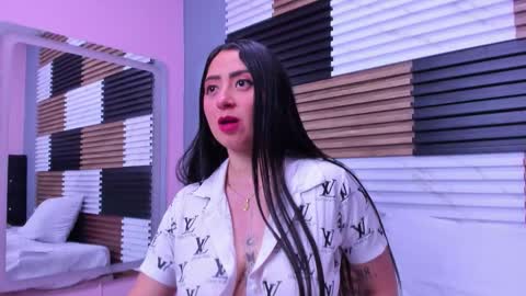   online show from 23, 11, 2025