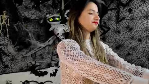 Julietta Jackson online show from 24, 10, 2025