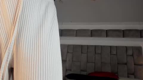 Hi guys It is a pleasure to have you here I am Julieta  online show from 10, 1, 2026