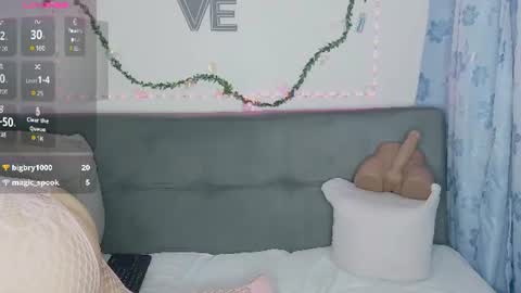 Snapshot of juliette_r chatting on 4, 7, 2026 Juliette online show from 4, 7, 2026
