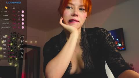 Snapshot of juliette_sunshine chatting on 1, 2, 2025 juliette_sunshine online show from 1, 2, 2025