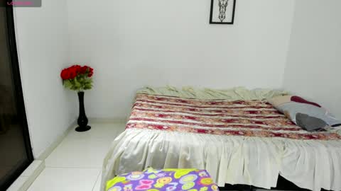 Juline Smith online show from 22, 12, 2024