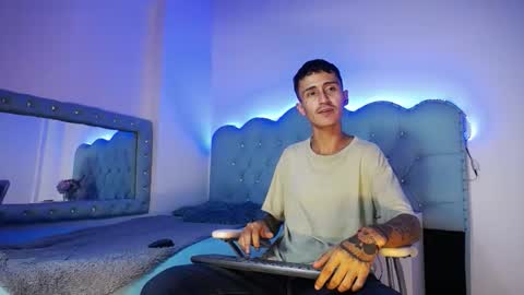 jullian online show from 10, 2, 2026