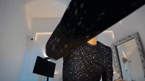 jullian online show from 6, 4, 2026