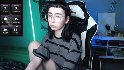 Baroness Von Cringe online show from 22, 2, 2025