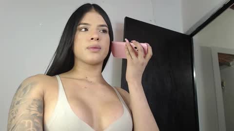 Snapshot of july_smith_ chatting on 28, 2, 2025 online show from 28, 2, 2025