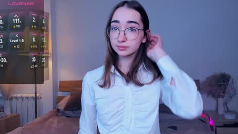 Polly online show from 4, 2, 2025