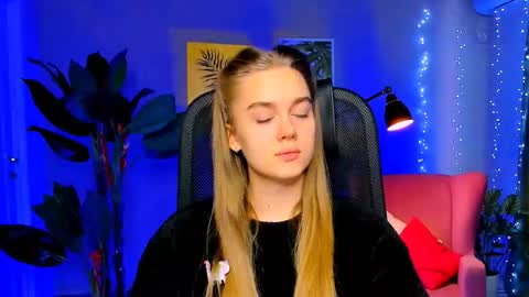 junewoods online show from 15, 1, 2026