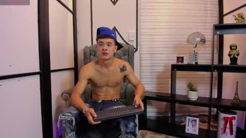 Snapshot of juniormorris_ chatting on 2, 10, 2025 Junior online show from 2, 10, 2025