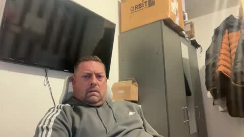 Snapshot of junky345 chatting on 28, 10, 2025 Junky online show from 28, 10, 2025