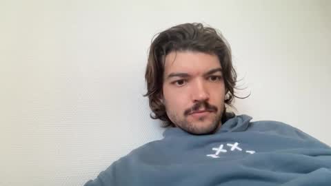 just_a_guy_with_a_big_cock online show from 17, 3, 2026