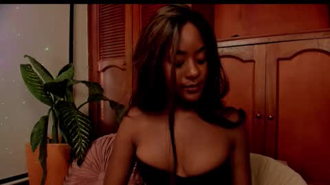 Snapshot of just_ale_ chatting on 10, 10, 2025 sweet ale online show from 10, 10, 2025