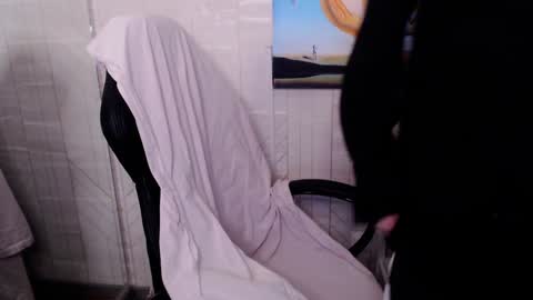 just_gay_ online show from 6, 2, 2025