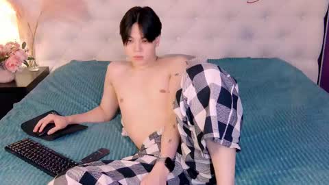 just_gay_ online show from 1, 3, 2025