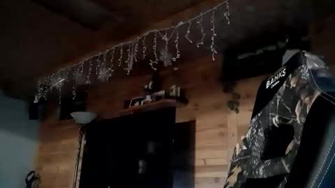 Snapshot of just_hangin_around chatting on 6, 10, 2025 just_hangin_around online show from 6, 10, 2025