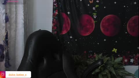 Snapshot of just_katiex chatting on 10, 1, 2025 Sofia online show from 10, 1, 2025