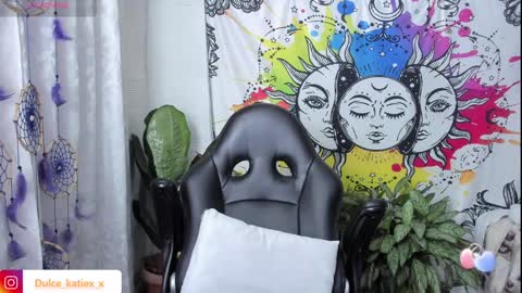 Snapshot of just_katiex chatting on 4, 2, 2025 Sofia online show from 4, 2, 2025