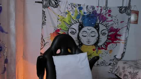 Snapshot of just_katiex chatting on 1, 3, 2025 Sofia online show from 1, 3, 2025