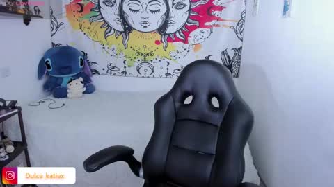 Snapshot of just_katiex chatting on 4, 2, 2026 Sofia online show from 4, 2, 2026