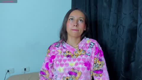 Snapshot of just_soffy chatting on 4, 12, 2024 Soffy online show from 4, 12, 2024