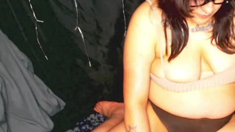 Layla online show from 9, 4, 2026