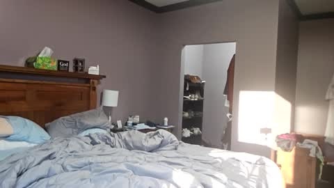 Tohiptwoquit online show from 9, 3, 2025