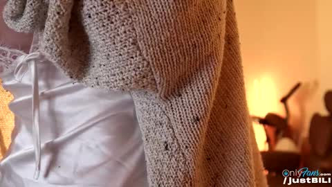 Snapshot of justbecauseiloveit chatting on 9, 10, 2025 Billie B William online show from 9, 10, 2025