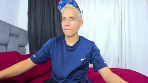 Snapshot of justin_biker chatting on 28, 10, 2025 justin_biker online show from 28, 10, 2025