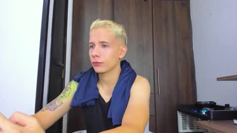 Snapshot of justin_biker chatting on 5, 11, 2025 justin_biker online show from 5, 11, 2025