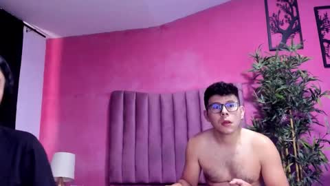 JUSTIN Y JAZMIN online show from 12, 1, 2026