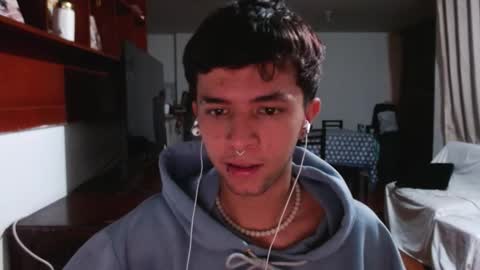 Snapshot of justine_ad chatting on 17, 10, 2025 Justine online show from 17, 10, 2025