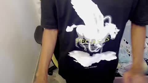 Snapshot of justinn_33 chatting on 27, 2, 2025 J U S T I N online show from 27, 2, 2025