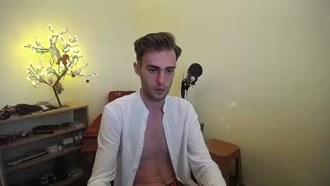 Snapshot of justinnordick chatting on 6, 7, 2026 Hologram Guy online show from 6, 7, 2026