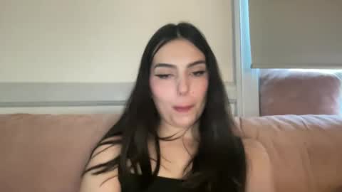 Snapshot of justjessiedirtygirl chatting on 17, 12, 2024 Jess online show from 17, 12, 2024