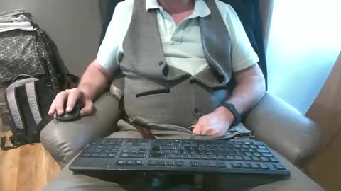 Snapshot of justpleased2behere chatting on 26, 4, 2026 here to Have Fun online show from 26, 4, 2026