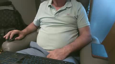 Snapshot of justpleased2behere chatting on 25, 5, 2026 here to Have Fun online show from 25, 5, 2026